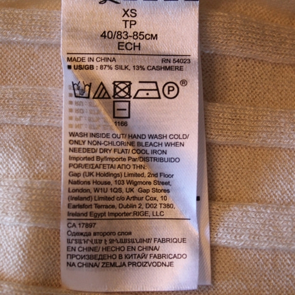 Off white ribbed sweater from Banana Republic - Picture 6 of 8